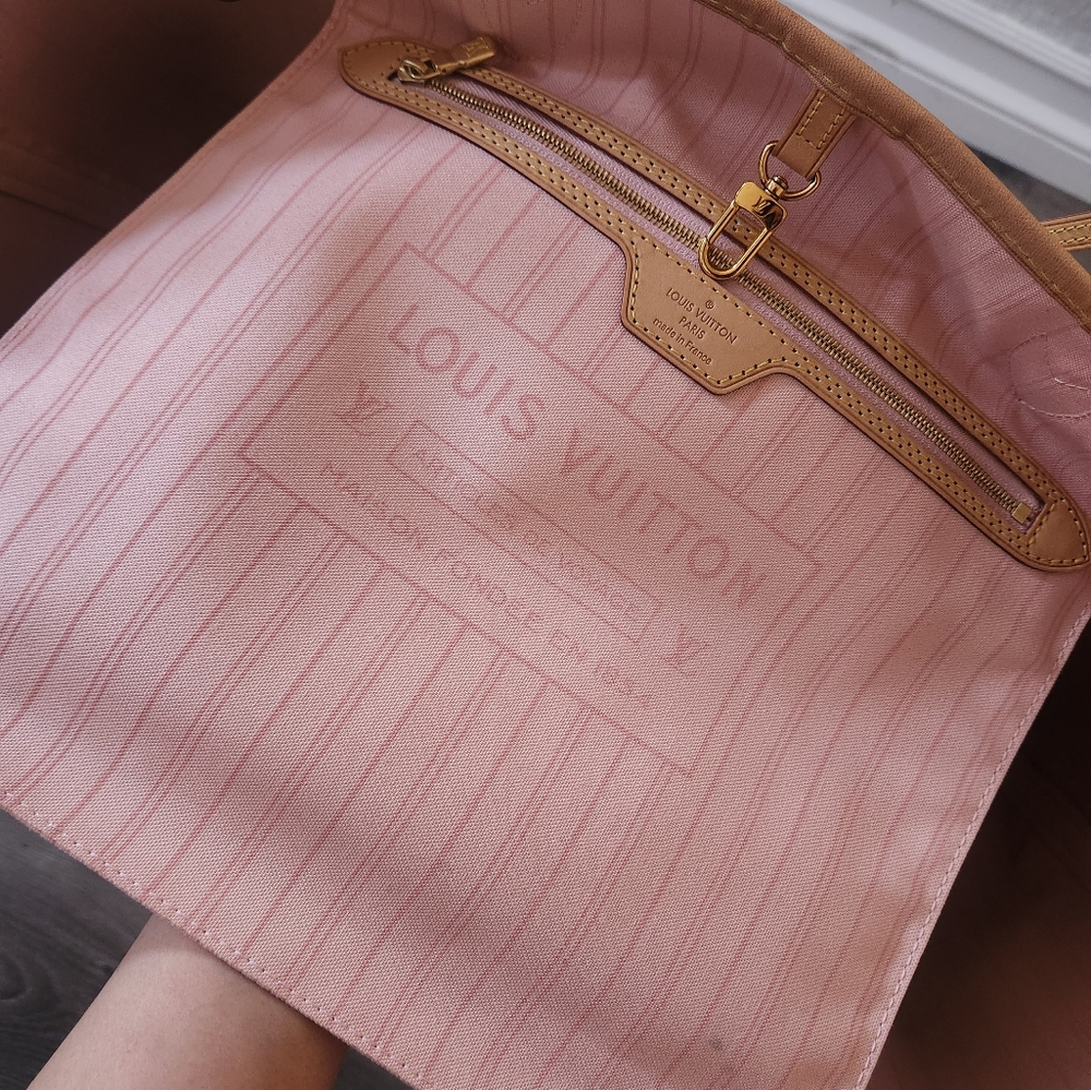 Louis Vuitton Damier Azur Neverfull - Picture 6 of 16